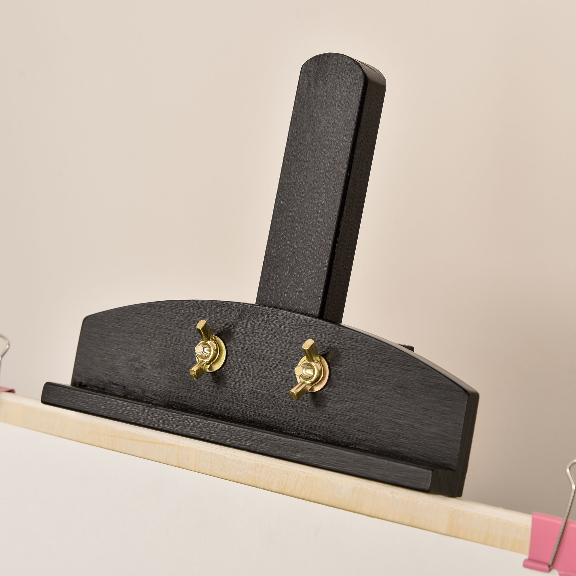 Staffelei Holz 134,5 cm hoch Holzstaffelei für Leinwände bis 108 cm Feldstaffelei Atelierstaffelei für Malerei, Skizze, Hochzeit, Ausstellung Schwarz