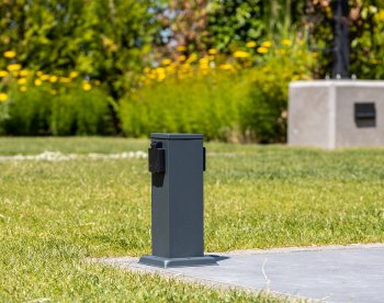 Steckdosensäule 2-fach, IP44, Anthrazit, 250V~/ 16A, 13x13x27cm