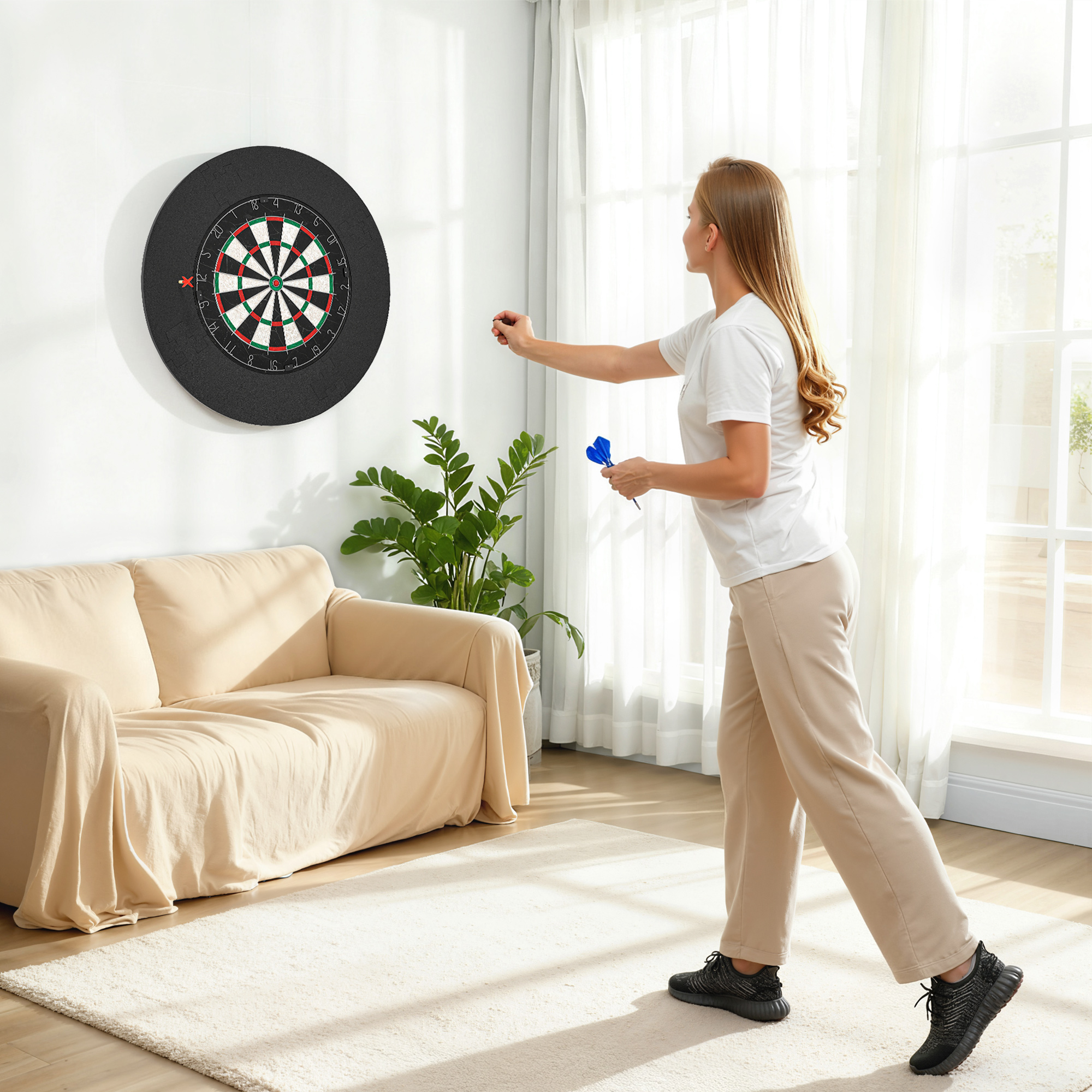Dartscheibe Dartboard-Set mit Schutzring, 6 Dartpfeile mit Stahlspitzen, Sisal, Kunststoff, Schwarz
