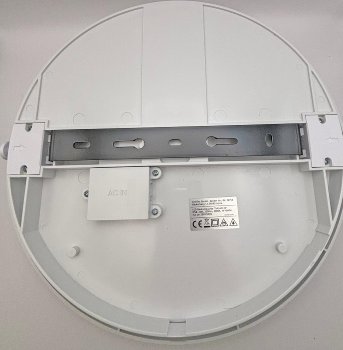 LED Deckenleuchte "SALAO 22 WW" IP54, 22W, 2200lm, 3000K, HF Bewegungsmelder