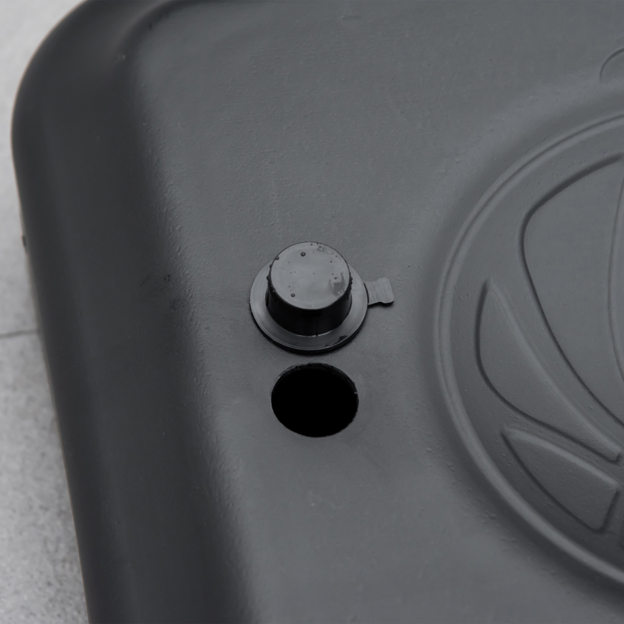 Basketballkorb, höhenverstellbar, befüllbarer Standfuß, hochstabil, schwarz, 131 x 49 x 195-250 cm