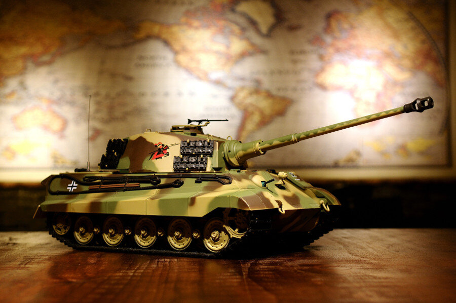 RC Panzer "Königstiger - Henschelturm" - Metallgetriebe RC Panzer "Königstiger - Henschelturm" - Metallgetriebe & Metallketten