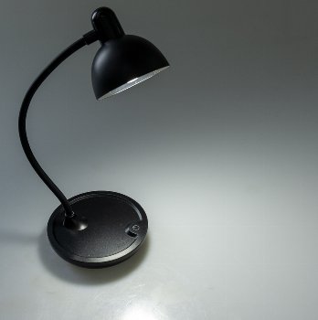 LED Tischleuchte mit Schwanenhals, Batterie, dimmbar, warmweiß, Schwarz